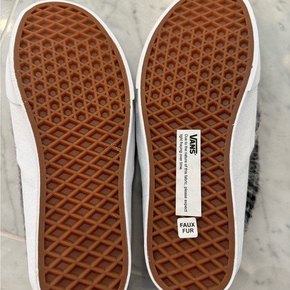 Never worn Vans women slides size 7 - Picture 5 of 7